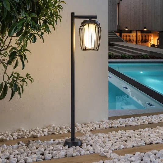 Lucande Bolardo luminoso Chandan, 100 cm, negro, aluminio