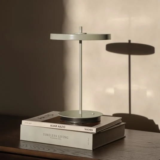 UMAGE lámpara de mesa LED recargable Asteria Move verde oliva uni, 31cm