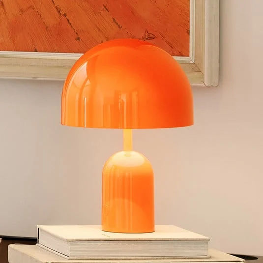Lámpara de mesa recargable BELL PORTABLE de Tom Dixon, roja, 28 cm, IP44