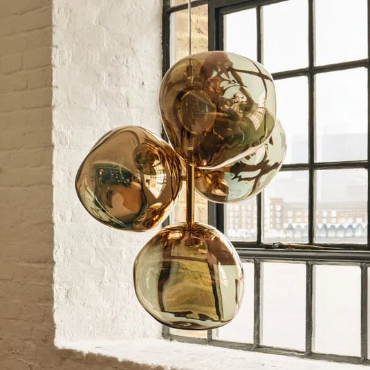 lámpara colgante LED Melt Chandelier Mini de Tom Dixon, color bronce