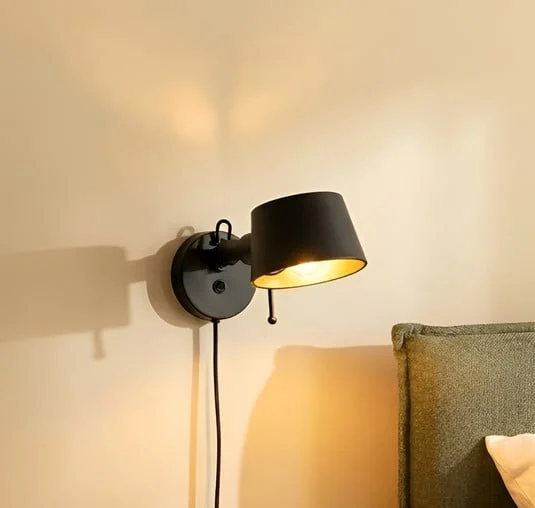 Aplique de pared Lucande Silka, 14 cm, negro, flexible, enchufe