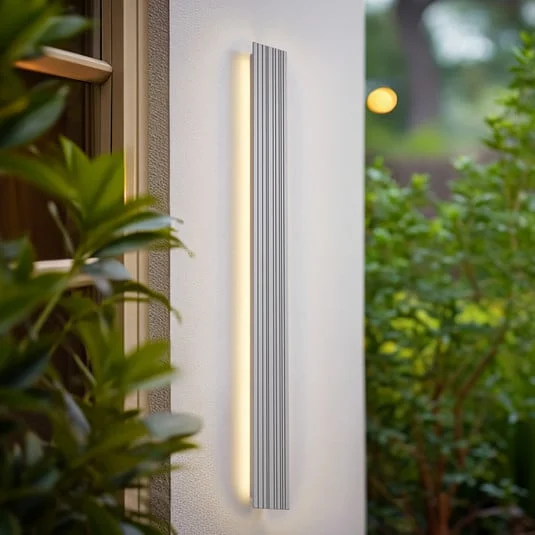 Aplique LED para exterior Lucande Melira, 100 cm de largo, gris claro