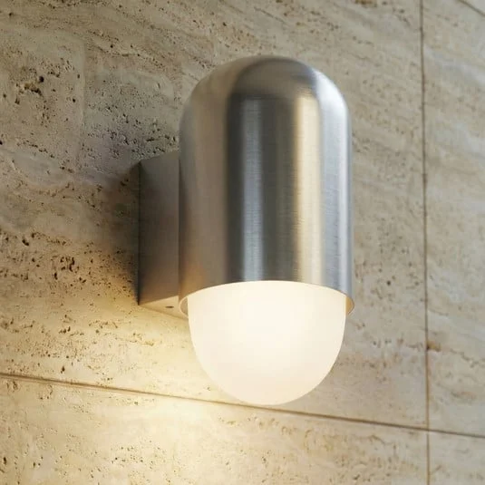 Aplique de exterior Lindby Pilva, aluminio, metal, IP44, E27