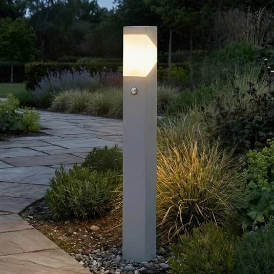 Bolardo luminoso Lucande Kiran, 100 cm, con sensor, gris claro, IP44
