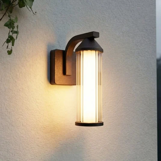 Aplique LED para exterior Neravio de Lindby, óxido, altura 26 cm, IP54