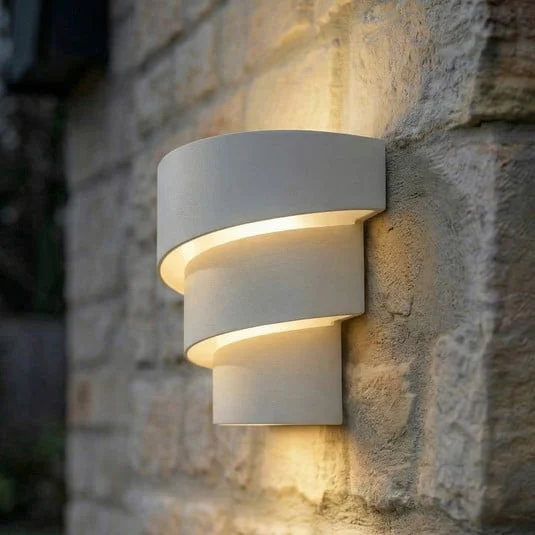 Aplique LED para exterior Valir de Lindby, blanco, tres pantallas, IP54