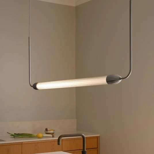 Lámpara colgante UMAGE LEMON SQUEEZE LINEAR, acero, 138 cm, GU10