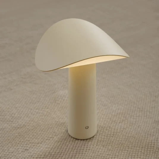 Lámpara de mesa recargable LED GEJST Lium, amarillo claro, 2700 K, USB