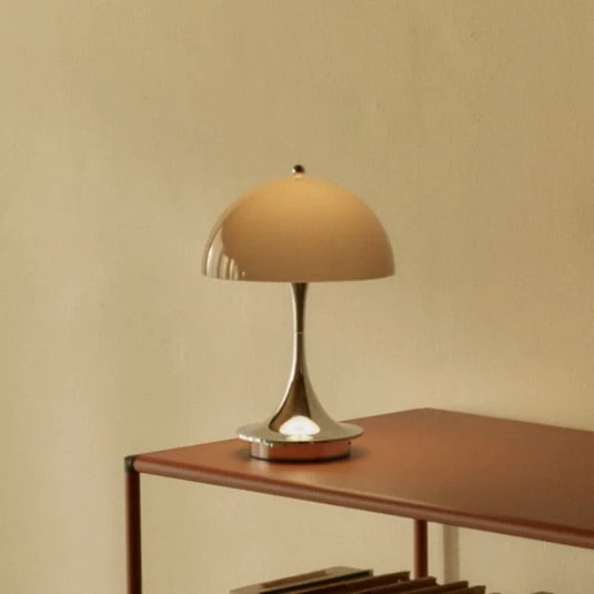 Louis Poulsen Panthella 160 Portable Original, marrón opalino