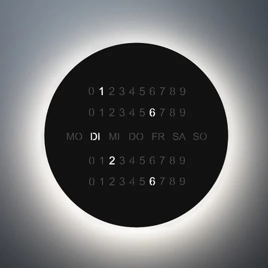 Aplique de pared LED BLADE O'CLOCK, negro, reloj de pared metálico de 59 cm de