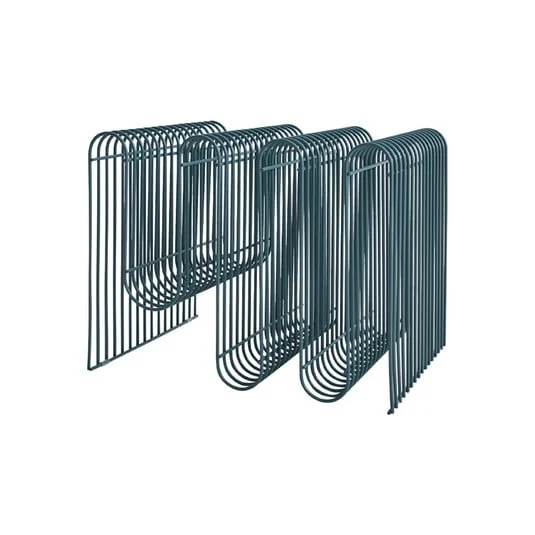 Revistero Curva de AYTM, azul polvo, metal, 41 cm de largo