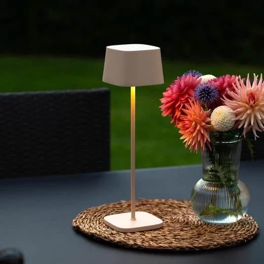 Lámpara de mesa LED recargable Capri, altura 36 cm, color arena, IP54