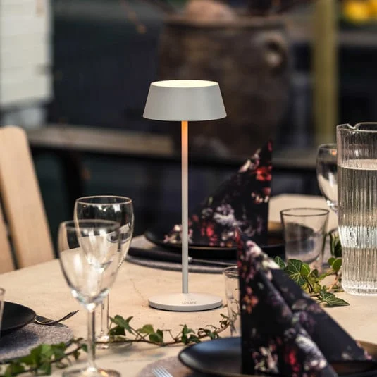 Lámpara de mesa LED recargable Menton, gris, altura 27 cm, IP54, USB