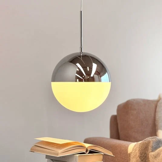 Lámpara colgante Dyberg Larsen Nova D25, ópalo/cromo, metal