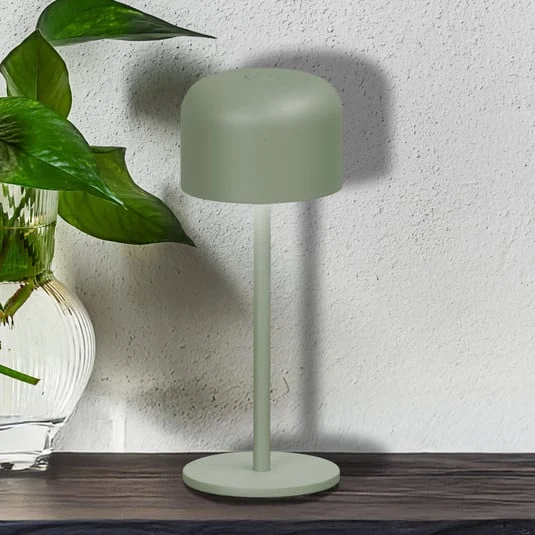 Lámpara de mesa LED recargable Finley verde salvia Altura 22 cm Metal IP54