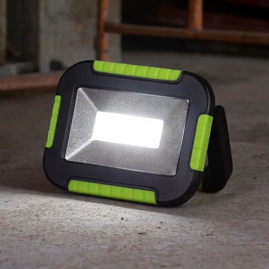 Foco exterior LED recargable 850946, negro/verde, longitud 16 cm