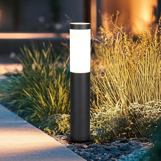 Lámpara sobremuro Trioto, negro mate, altura 45 cm, acero inoxidable