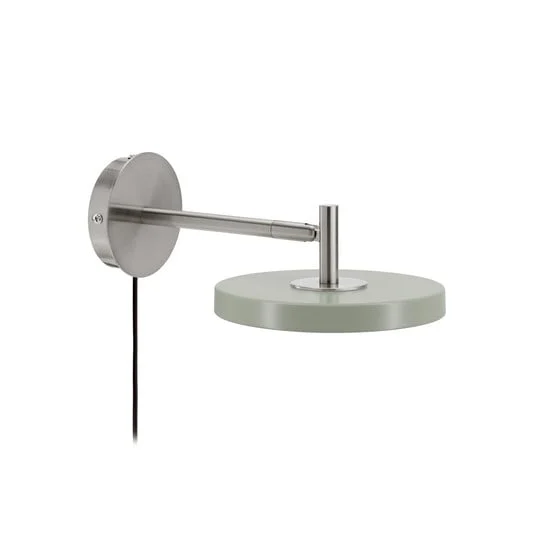 Aplique de pared LED UMAGE Asteria Short, verde oliva, acero, con enchufe