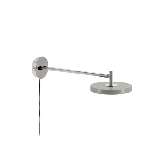 Aplique de pared LED UMAGE Asteria Long, color oliva, acero, con enchufe
