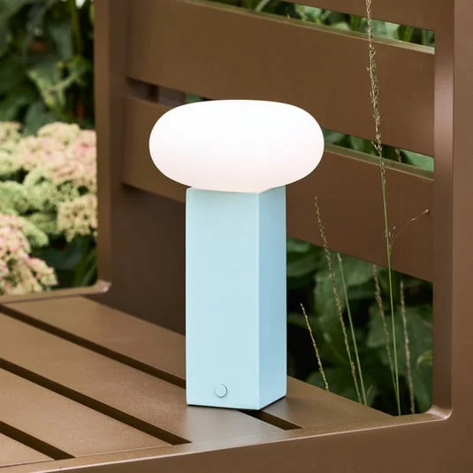 Lámpara de mesa LED recargable LOW, azul, altura 20 cm, metal, atenuador de