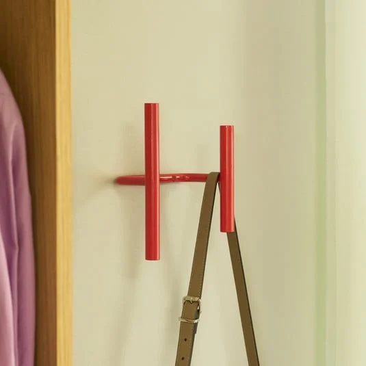 Perchero de pared Flip, rojo, ancho 20 cm, metal