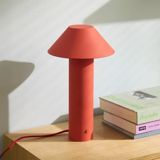 Lámpara de mesa LED Tower, roja, altura 32 cm, metal