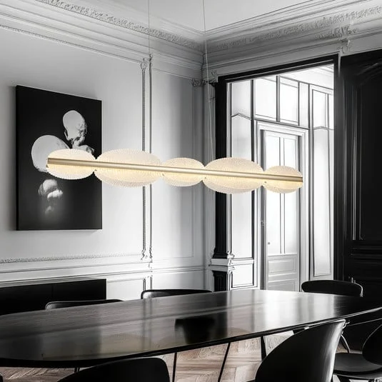 Lámpara colgante LED Evana en color plateado, longitud 120 cm, metal