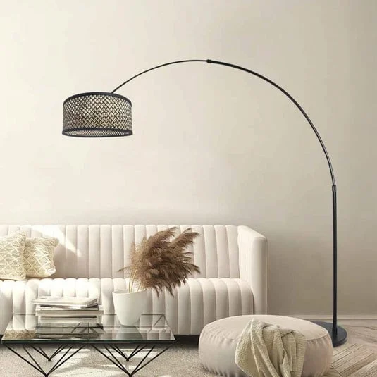Lámpara arqueada Sparkled Light, negra/trenzado negro y madera