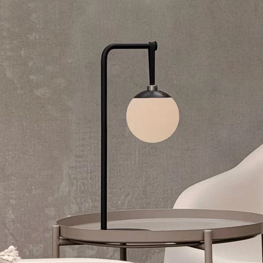 Lámpara decorativa recargable LED Odin de Dyberg Larsen, negro/blanco, IP44