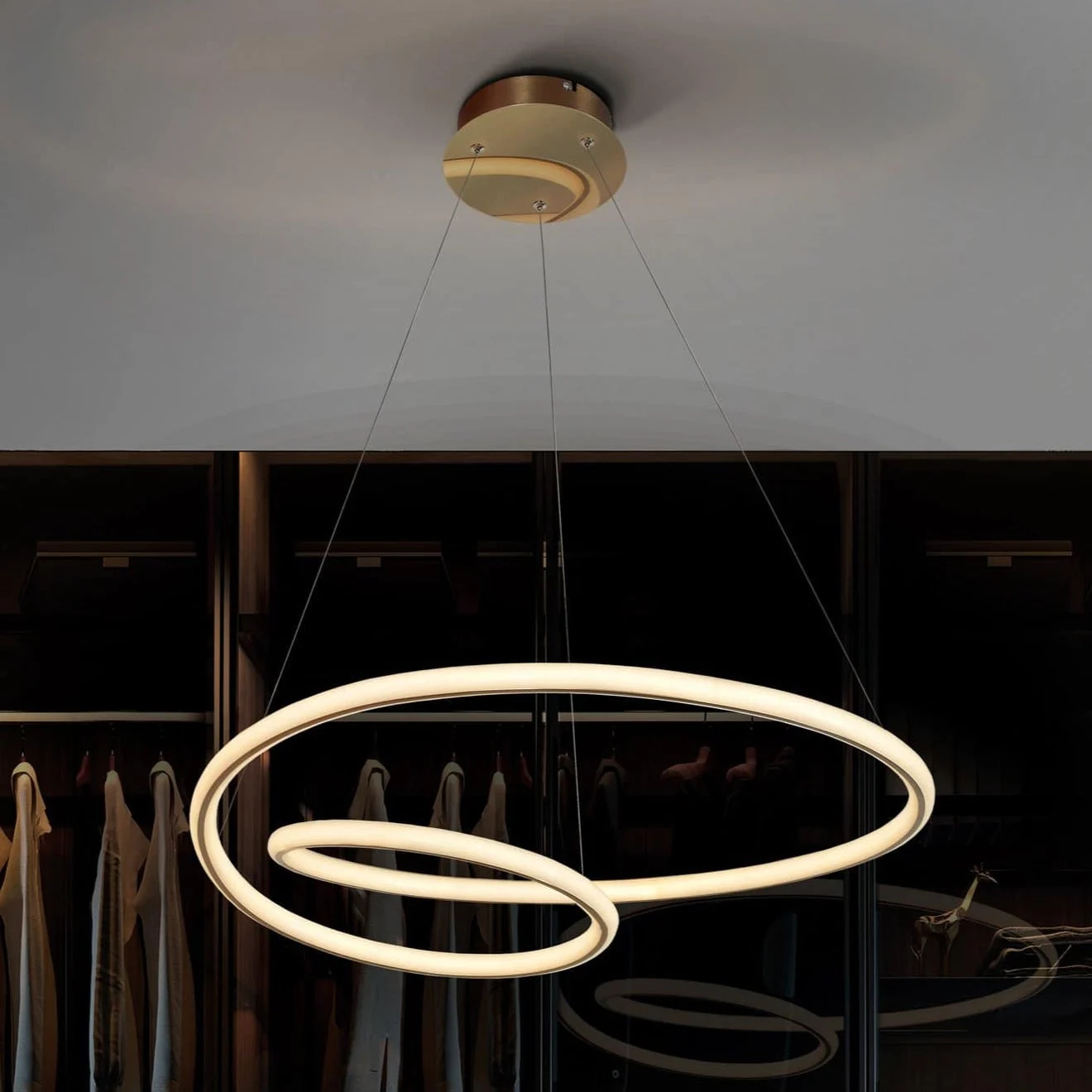 Lámpara de techo colgante Schuller Tube oro brillo 3000K Ø60cm