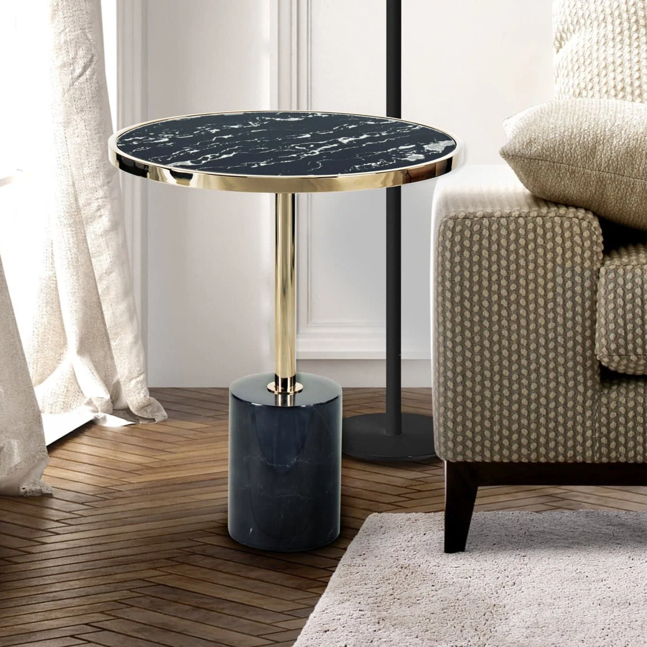Mesa auxiliar Schuller Dekala dorado y negro mármol y acero 54cm