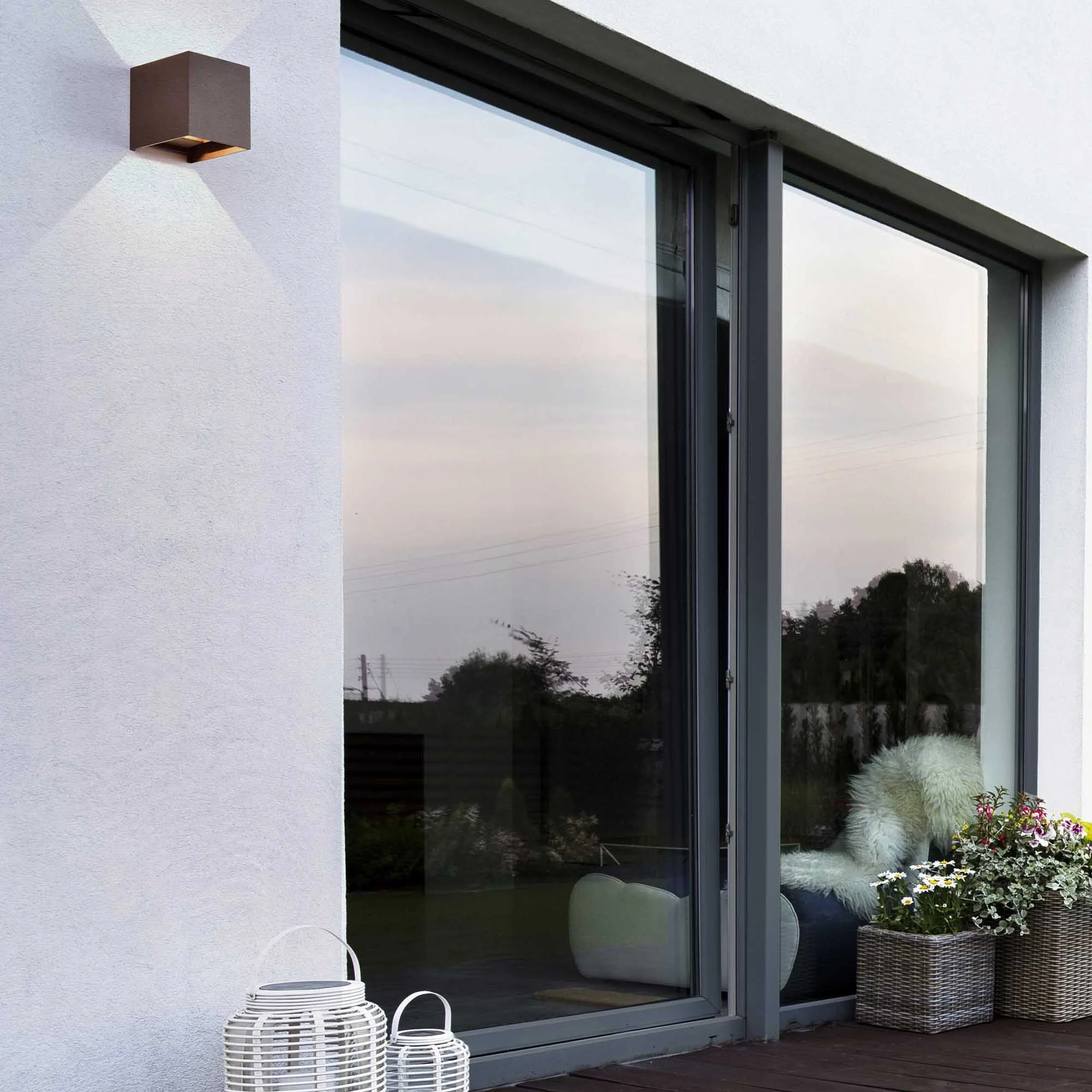 Mantra Davos Aplique exterior LED IP54 marrón 7650