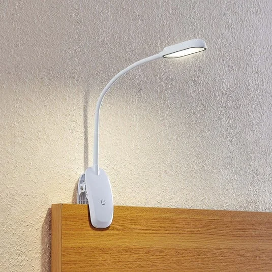 Prios lámpara de pinza LED Najari, altura 51 cm, blanco, batería recargable, USB