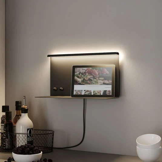 Aplique de pared LED Paulmann Jarina negra, 35 cm, bandeja, puerto USB