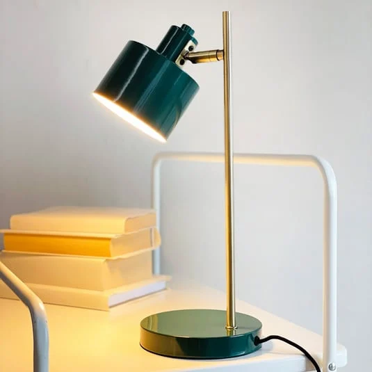 Lámpara de mesa Ocean de Dyberg Larsen, verde oscuro, altura 43 cm