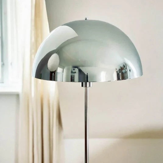 Lámpara de pie Stockholm de Dyberg Larsen, altura 143 cm, metal/mármol