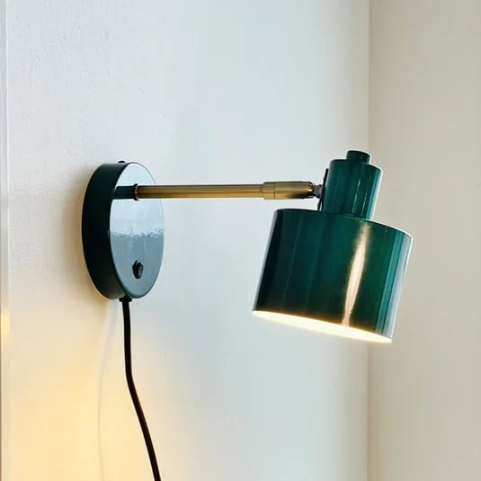 Aplique de pared Dyberg Larsen Ocean, verde oscuro, saliente 30 cm