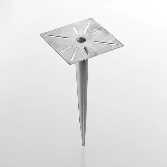 Piqueta de tierra Cadis de Lucande, color plata, metal, 38 cm de altura