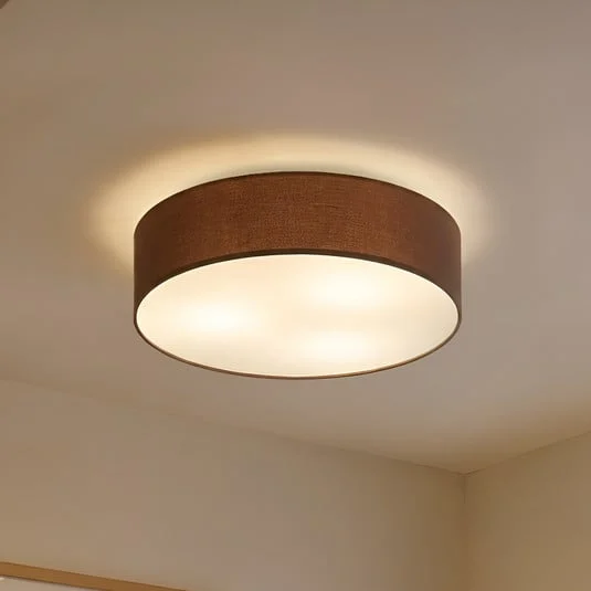 Plafón Lindby Sebatin, Ø 50 cm, marrón claro, tela, E27