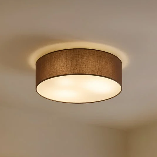 Plafón Lindby Sebatin, Ø 40 cm, marrón claro, tela, E27