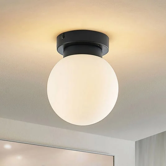 Plafón Lindby Tavino, pantalla esférica, negro