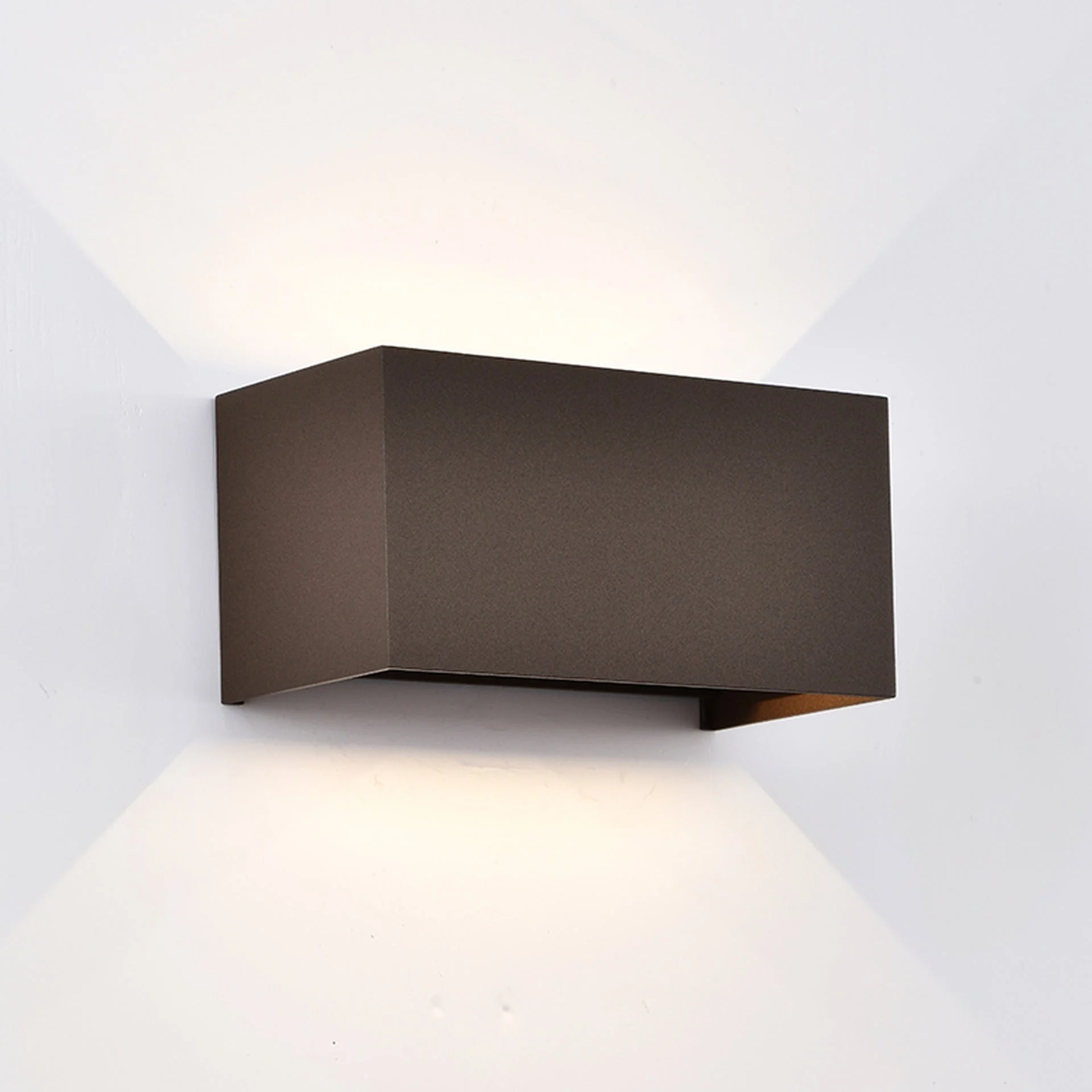 Aplique de exterior Mantra Davos LED aluminio marrón 2700 regulable IP54 10cm 8608